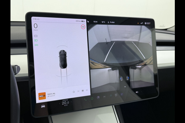 Tesla Model 3 Long Range AWD 75kWh 463PK 19"Lmv Priv.Glas Ivory-interieur ! FSD-3 Computer Premium Audio AutoPilot Panoramadak Camera's Leer A 4WD Stoel en achterbank verwarming Elektr.Stoelen+Memory+Easy-Entry WiFi SOH 91% Fabrieksgarantie op Accu en motor tot 192.000km / 18-11-2027 1e Eigenaar Origineel Nederlandse Auto 61.000 nieuw!