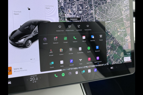 Tesla Model 3 Long Range AWD 75kWh 463PK 19"Lmv Priv.Glas Ivory-interieur ! FSD-3 Computer Premium Audio AutoPilot Panoramadak Camera's Leer A 4WD Stoel en achterbank verwarming Elektr.Stoelen+Memory+Easy-Entry WiFi SOH 91% Fabrieksgarantie op Accu en motor tot 192.000km / 18-11-2027 1e Eigenaar Origineel Nederlandse Auto 61.000 nieuw!