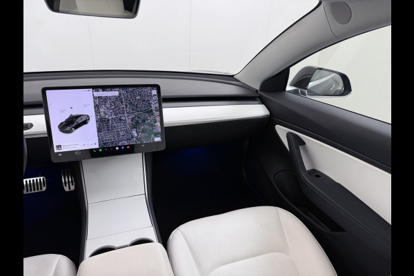 Tesla Model 3 Long Range AWD 75kWh 463PK 19"Lmv Priv.Glas Ivory-interieur ! FSD-3 Computer Premium Audio AutoPilot Panoramadak Camera's Leer A 4WD Stoel en achterbank verwarming Elektr.Stoelen+Memory+Easy-Entry WiFi SOH 91% Fabrieksgarantie op Accu en motor tot 192.000km / 18-11-2027 1e Eigenaar Origineel Nederlandse Auto 61.000 nieuw!
