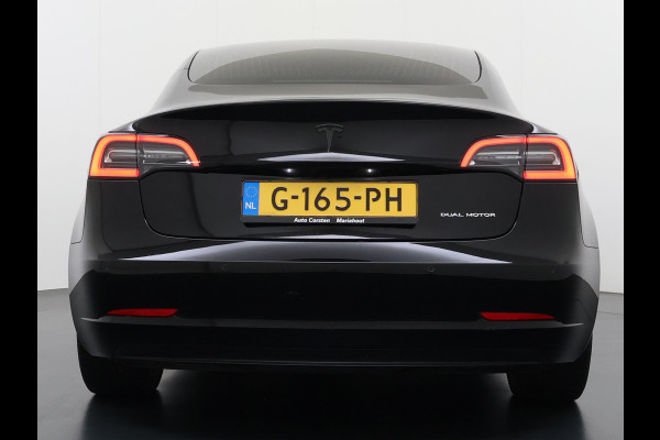 Tesla Model 3 Long Range AWD 75kWh 463PK 19"Lmv Priv.Glas Ivory-interieur ! FSD-3 Computer Premium Audio AutoPilot Panoramadak Camera's Leer A 4WD Stoel en achterbank verwarming Elektr.Stoelen+Memory+Easy-Entry WiFi SOH 91% Fabrieksgarantie op Accu en motor tot 192.000km / 18-11-2027 1e Eigenaar Origineel Nederlandse Auto 61.000 nieuw!