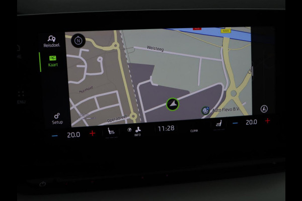 Škoda Octavia 1.5 TSI First Edition | Stoelverwarming | Adaptive cruise | Carplay | Sfeerverlichting | Matrix LED | Navigatie | Parkeerhulp | Keyless | DAB | Virtual Cockpit