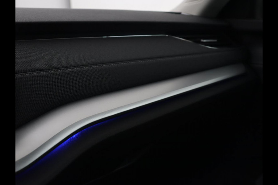 Škoda Octavia 1.5 TSI First Edition | Stoelverwarming | Adaptive cruise | Carplay | Sfeerverlichting | Matrix LED | Navigatie | Parkeerhulp | Keyless | DAB | Virtual Cockpit