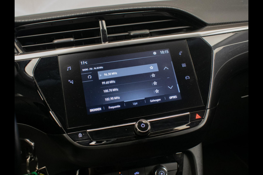 Opel Corsa 1.2 Elegance Sport (APPLE CARPLAY,NAVI,LEDER,DIGITAL COCKPIT,CAMERA,PDC,GETINT,LM VELGEN,NETTESTAAT)