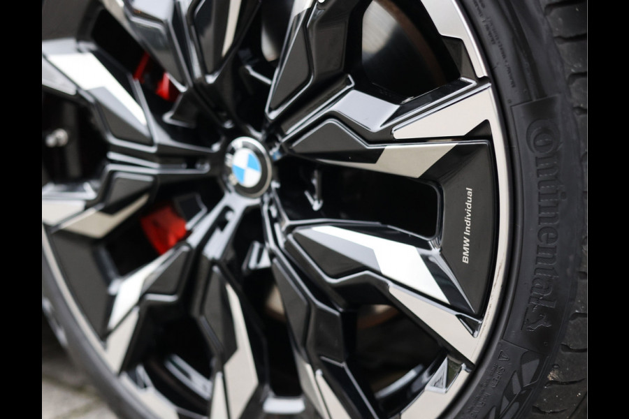 BMW 5 Serie Touring 550e xDrive | Pano - Trekhaak - B&W