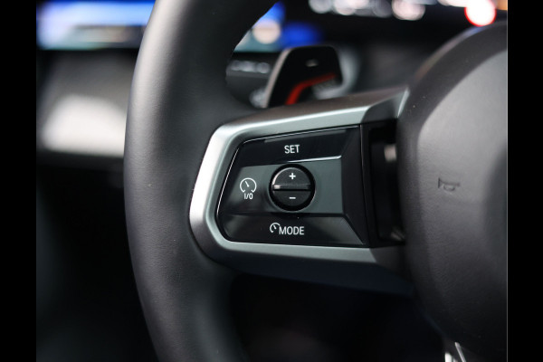 BMW 5 Serie Touring 550e xDrive | Pano - Trekhaak - B&W