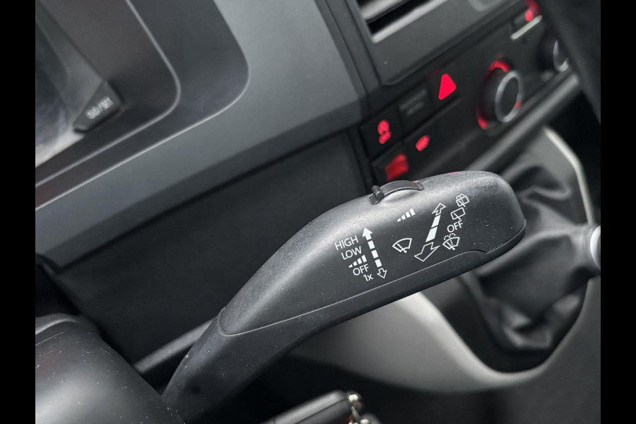 Volkswagen Transporter 2.0 TDI L2H1*A/C*NAVI*CRUISE*CAMERA*