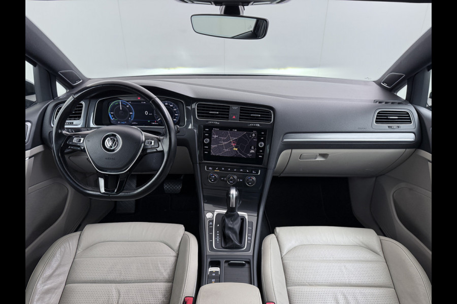 Volkswagen e-Golf Leer Warmtepomp LED+ Apple Carplay Android Navi Adaptieve-Cr. Digit.Dashb. PDC-v+a DAB 17" Ecc Led Premium Audio High-End- Dynaudio Zwarte-Hemel Lmv Privacy Glas Spiegel Pakket Virtual Cockpit Leder Pakket Stoelverwarming Origineel Nederlandse Auto Dealeronderhouden € 48.000 Nieuw!