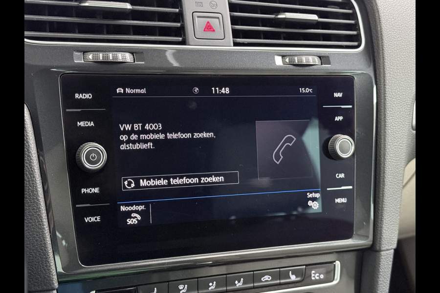 Volkswagen e-Golf Leer Warmtepomp LED+ Apple Carplay Android Navi Adaptieve-Cr. Digit.Dashb. PDC-v+a DAB 17" Ecc Led Premium Audio High-End- Dynaudio Zwarte-Hemel Lmv Privacy Glas Spiegel Pakket Virtual Cockpit Leder Pakket Stoelverwarming Origineel Nederlandse Auto Dealeronderhouden € 48.000 Nieuw!