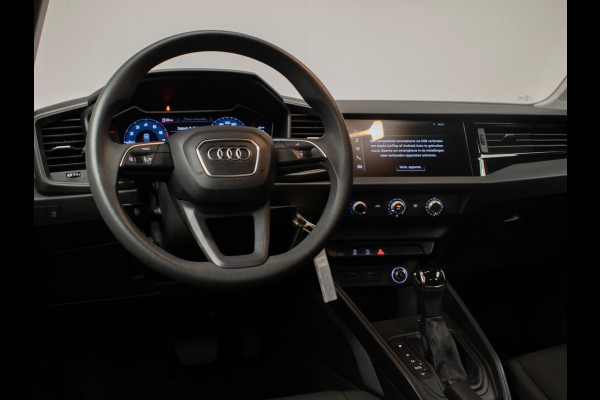 Audi A1 Sportback 30 TFSI Sport (APPLE CARPLAY,NAVI,CRUISE,DIGITAL COCKPIT,LED,BLACK EDITION,SPORTSTOELEN,LM VELGEN,NETTE STAAT)