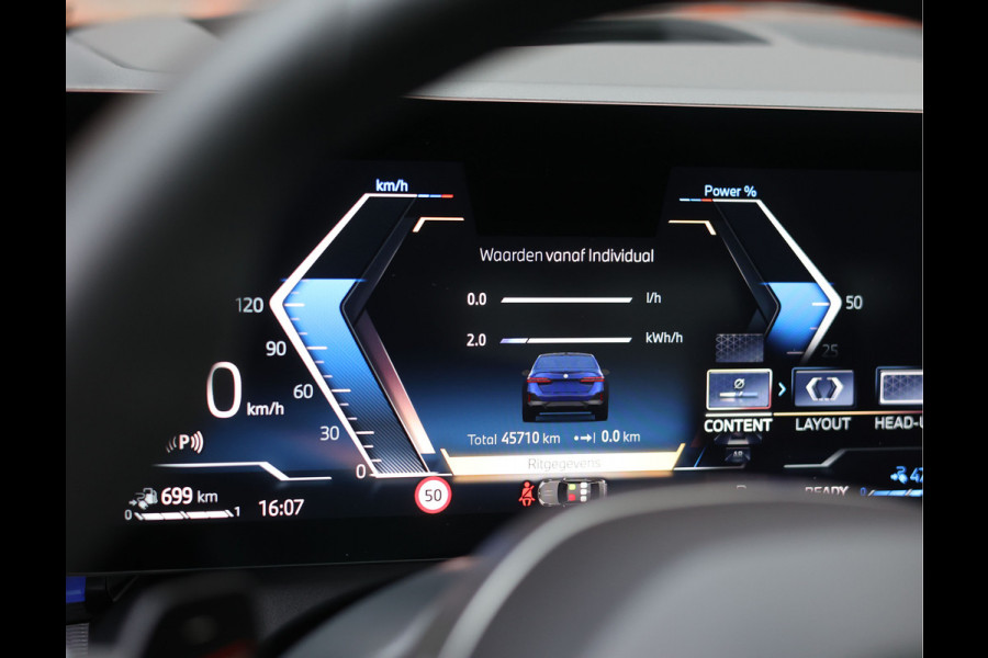 BMW 5 Serie 550e xDrive | M-Performance - Pano - Trekhaak - HUD - B&W