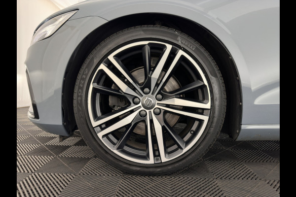 Volvo V60 2.0 B3 R-Design (INCL-BTW) *LEATHER-FABRIC | DIGI-COCKPIT | FULL-LED | MEMORY-PACK | HEATED-SPORTSEATS | LANE-ASSIST | NAVI-FULLMAP | CAMERA | DAB+ | PRIVACY-GLASS | ECC | PDC | TOWBAR | 19''ALU*