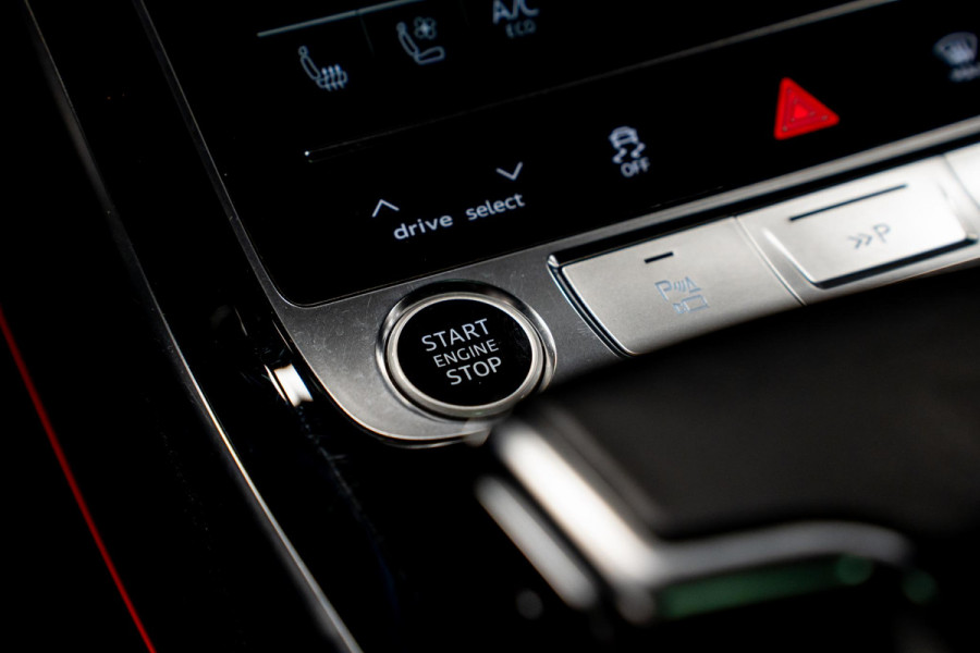 Audi A8 60 TFSI e quattro Pro Line Plus *Bang & Olufsen / Panorama / Stoelventilatie- + massage / Surround-view / HUD*
