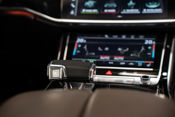 Audi A8 60 TFSI e quattro Pro Line Plus *Bang & Olufsen / Panorama / Stoelventilatie- + massage / Surround-view / HUD*