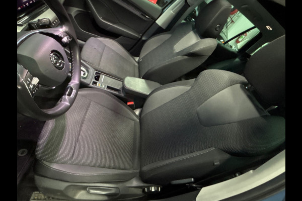Škoda Octavia Combi 1.5 e-TSI Business Edition Navi | Pano |Clima | Cruise | PDC | Camera