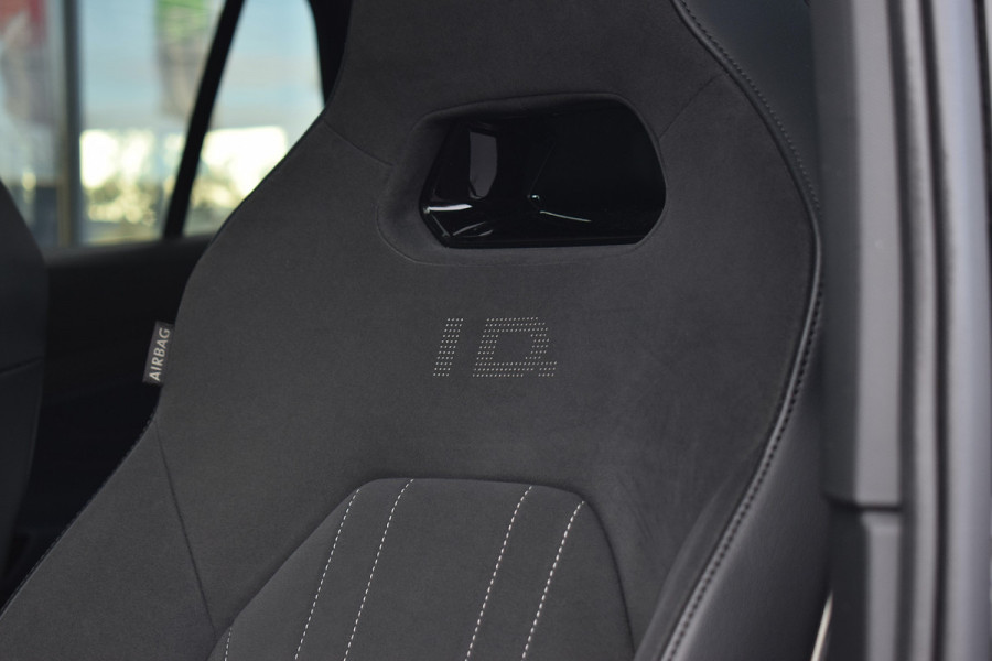 Volkswagen ID.4 GTX 4Motion 77 kWh | Trekhaak | Schaalstoelen | HUD | 21” LM | Pano