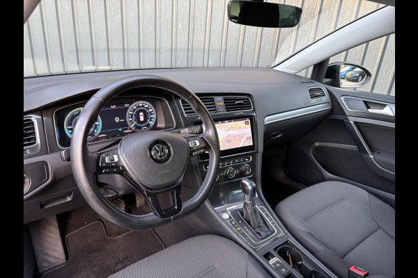 Volkswagen e-Golf | Camera | Keyless | Warmtepomp | Stoelverw. | Adapt. Cr. Stop&Go | Virtual Cockpit | Prijs Rijklaar!!