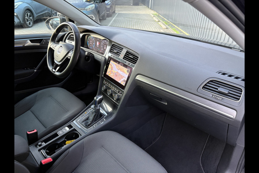Volkswagen e-Golf | Camera | Keyless | Warmtepomp | Stoelverw. | Adapt. Cr. Stop&Go | Virtual Cockpit | Prijs Rijklaar!!