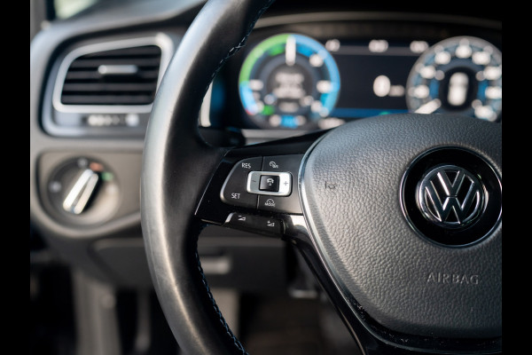 Volkswagen e-Golf | Camera | Keyless | Warmtepomp | Stoelverw. | Adapt. Cr. Stop&Go | Virtual Cockpit | Prijs Rijklaar!!