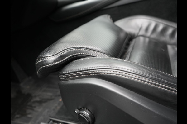 Volvo XC90 T8 Twin Engine AWD Inscription 7 Persoons Plug In Hybrid Dealer O.H PHEV | Panodak | Adaptive Cruise | Luxe Lederen Comfortzetels Massage & Ventilatie | Head Up | 360 Camera | Harman Kardon | Blis | Apple Carplay | Navigatie |