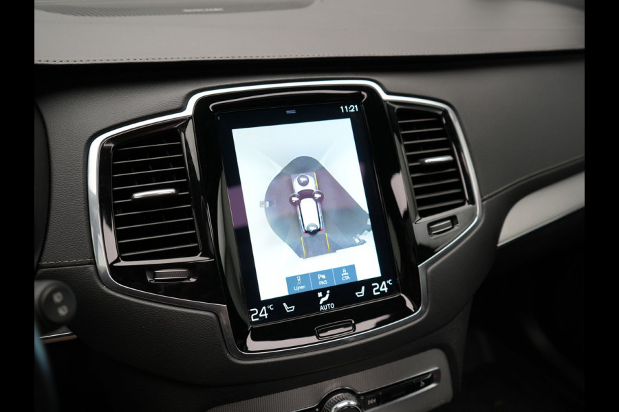 Volvo XC90 T8 Twin Engine AWD Inscription 7 Persoons Plug In Hybrid Dealer O.H PHEV | Panodak | Adaptive Cruise | Luxe Lederen Comfortzetels Massage & Ventilatie | Head Up | 360 Camera | Harman Kardon | Blis | Apple Carplay | Navigatie |