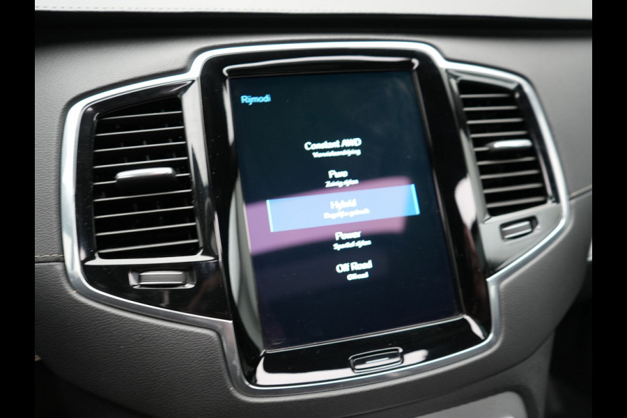 Volvo XC90 T8 Twin Engine AWD Inscription 7 Persoons Plug In Hybrid Dealer O.H PHEV | Panodak | Adaptive Cruise | Luxe Lederen Comfortzetels Massage & Ventilatie | Head Up | 360 Camera | Harman Kardon | Blis | Apple Carplay | Navigatie |