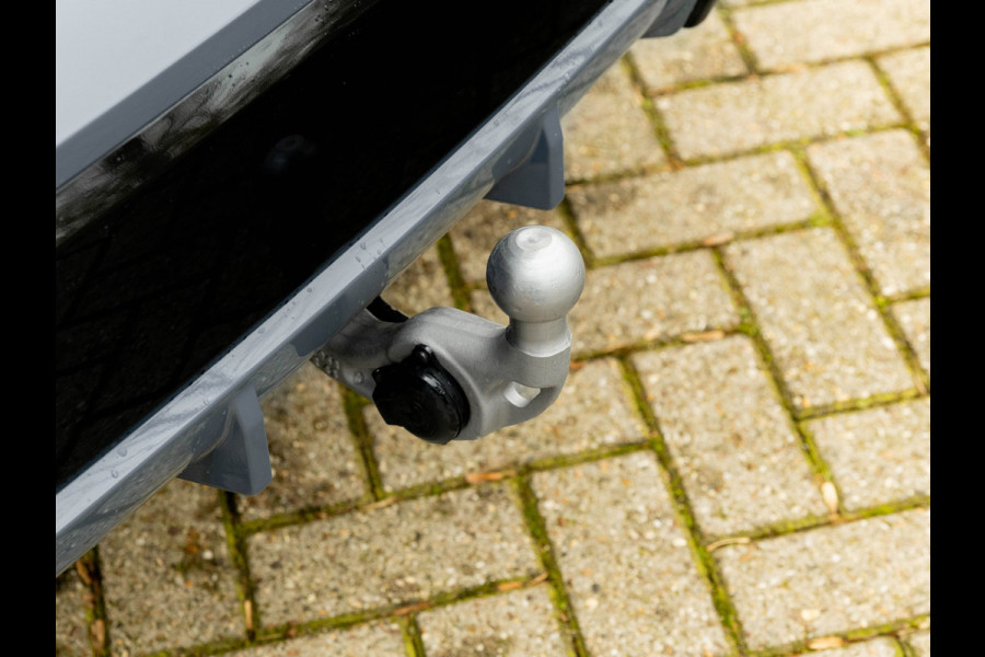 BMW X1 xDrive30e M-Sport Pro - Pano - Trekhaak - Driving Ass Prof - Harman Kardon