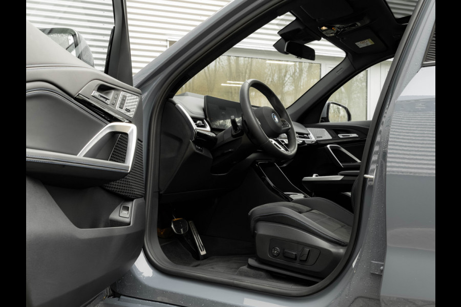 BMW X1 xDrive30e M-Sport Pro - Pano - Trekhaak - Driving Ass Prof - Harman Kardon