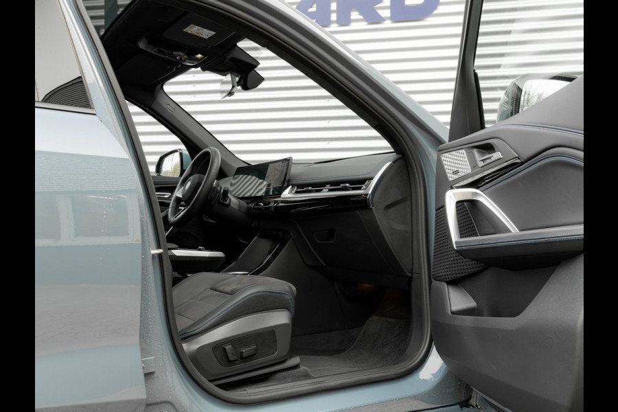 BMW X1 xDrive30e M-Sport Pro - Pano - Trekhaak - Driving Ass Prof - Harman Kardon