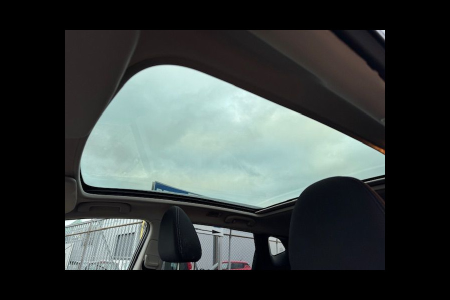 Nissan QASHQAI 1.2 Tekna 112.000km Airco/ECC,Navigatie,Camera,Panoramadak