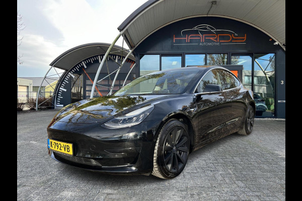Tesla Model 3 Standard RWD Plus 60 kWh 85% SOH Trekhaak (1.000kg) Rijklaarprijs!