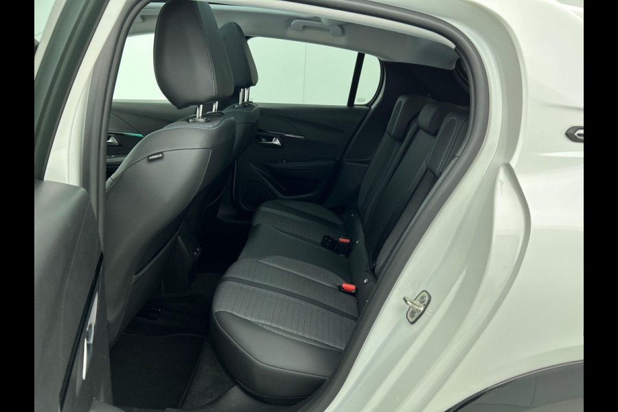 Peugeot e-208 EV Allure 50 kWh Panoramadak Airco ECC Navi Carplay PDC VA+ Camera Virtual 3D Cockpit Adaptive Cruise Control Stoelverwarming