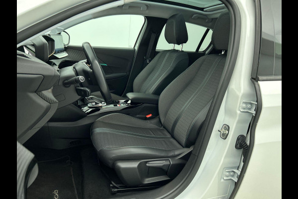 Peugeot e-208 EV Allure 50 kWh Panoramadak Airco ECC Navi Carplay PDC VA+ Camera Virtual 3D Cockpit Adaptive Cruise Control Stoelverwarming