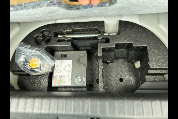 Peugeot e-208 EV Allure 50 kWh Panoramadak Airco ECC Navi Carplay PDC VA+ Camera Virtual 3D Cockpit Adaptive Cruise Control Stoelverwarming