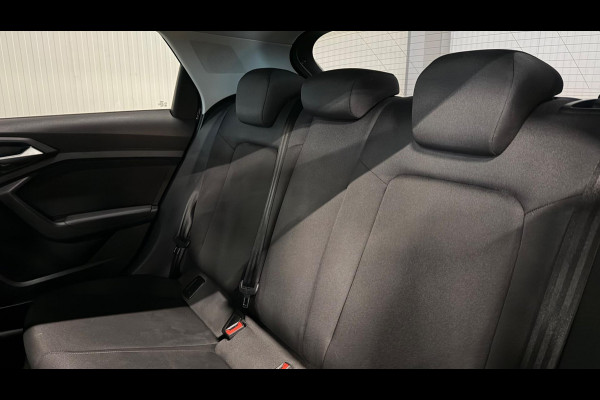 Audi A1 Sportback 30 TFSI Sportback | BLACK EDITION | VIRTUAL | STOELVERWARMING | AUTOMAAT