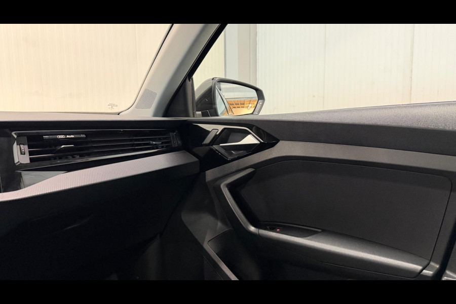 Audi A1 Sportback 30 TFSI Sportback | BLACK EDITION | VIRTUAL | STOELVERWARMING | AUTOMAAT