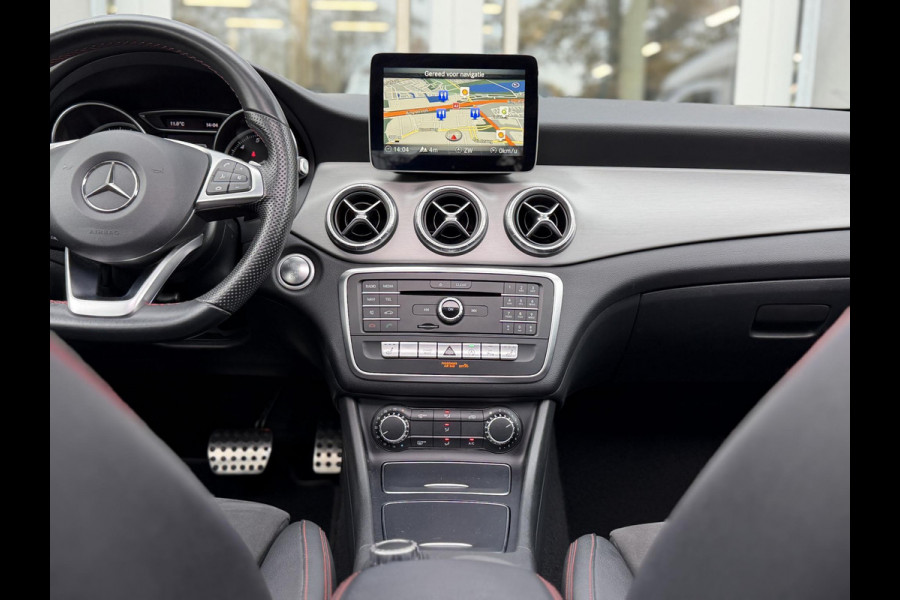 Mercedes-Benz CLA-Klasse Shooting Brake 180 Bus. Solution AMG Night|Pano|Trekhaak|Cam