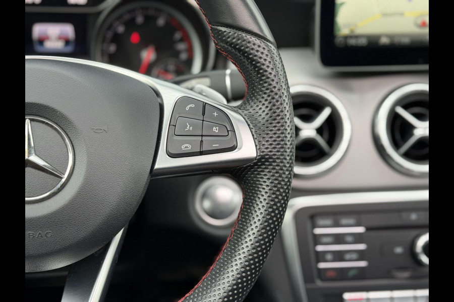 Mercedes-Benz CLA-Klasse Shooting Brake 180 Bus. Solution AMG Night|Pano|Trekhaak|Cam