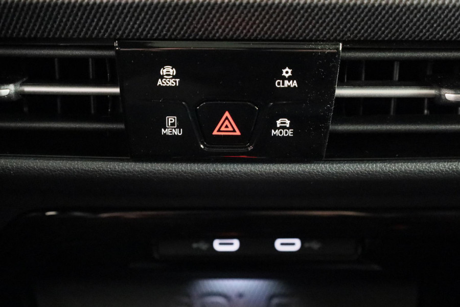 Volkswagen Golf GTI 2.0 195 kW / 265 pk TSI Hatchback 7 versn. DSG | Verlengde garantie | Panorama dak | Head up Display | Harman Kardon |