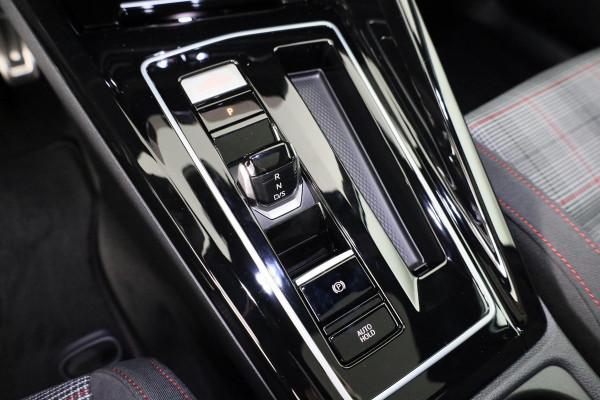 Volkswagen Golf GTI 2.0 195 kW / 265 pk TSI Hatchback 7 versn. DSG | Verlengde garantie | Panorama dak | Head up Display | Harman Kardon |