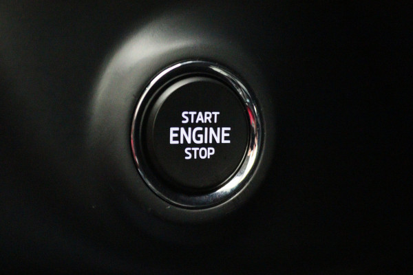 Škoda Superb Combi 1.4 TSI iV PHEV Business Edition Plus Leer, Camera, Apple Carplay, Elektr. Stoel, LED, Trekhaak, PDC