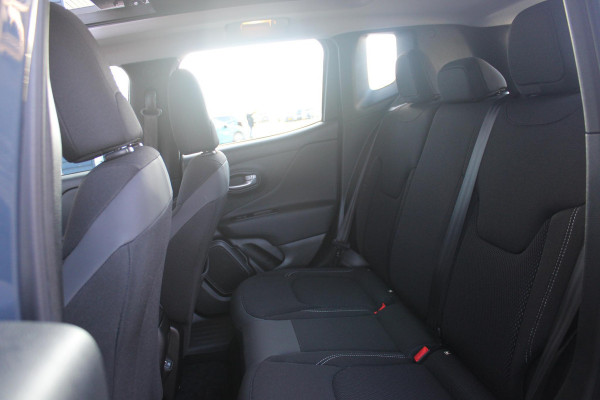 Jeep Renegade 1.5T 130PK e-Hybrid ALTITUDE | DRAADLOZE APPLE CARPLAY/ANDROID AUTO | PANORAMISCH SCHUIF/KANTEL DAK | FULL LED KOPLAMPEN | DODEHOEK DETECTIE | ADAPTIVE CRUISE CONTROL | LICHTMETALEN VELGEN 17" | ACHTERUITRIJ CAMERA | DAB+ RADIO | NAVIGATIE | PARKEERSENSOREN VOOR + ACHTER | AUTOMATISCH INPARKEREN | KEYLESS ENTRY/START |