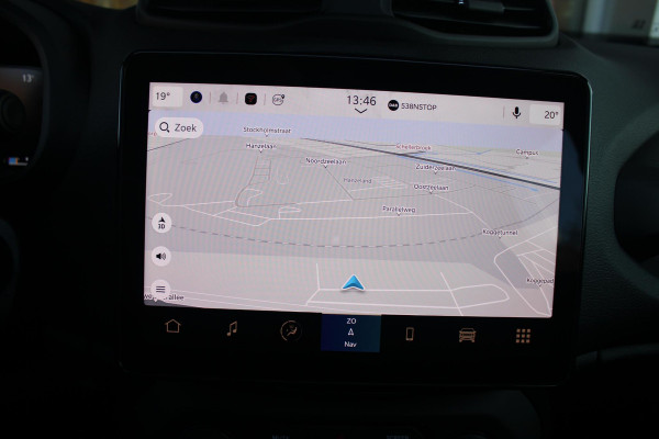 Jeep Renegade 1.5T 130PK e-Hybrid ALTITUDE | DRAADLOZE APPLE CARPLAY/ANDROID AUTO | PANORAMISCH SCHUIF/KANTEL DAK | FULL LED KOPLAMPEN | DODEHOEK DETECTIE | ADAPTIVE CRUISE CONTROL | LICHTMETALEN VELGEN 17" | ACHTERUITRIJ CAMERA | DAB+ RADIO | NAVIGATIE | PARKEERSENSOREN VOOR + ACHTER | AUTOMATISCH INPARKEREN | KEYLESS ENTRY/START |