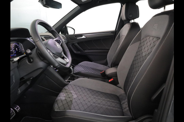 Volkswagen Tiguan 1.5 TSI R-Line Business 150pk DSG| Navi| 19'LM-velgen| Camera|Digital display