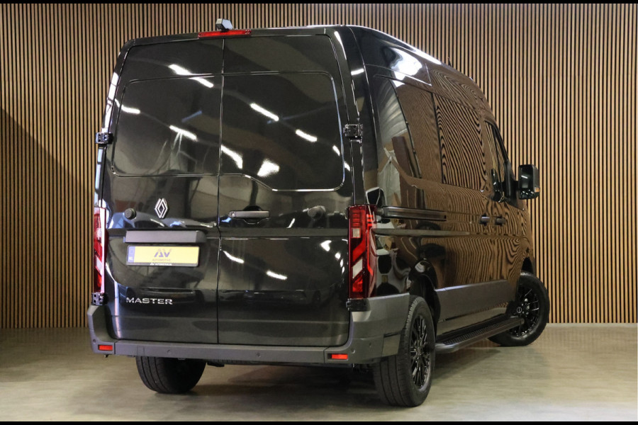 Renault Master T35 2.0 dCi 170 L2H2 DC | 6-Zitter | Navigatie | Camera | CarPlay | LED Koplampen | DAB | PDC V+A | Cruise control | Nieuwe APK | Dubbel cabine | Uniek