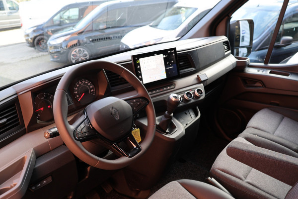 Renault Master T35 2.0 dCi 170 L2H2 DC | 6-Zitter | Navigatie | Camera | CarPlay | LED Koplampen | DAB | PDC V+A | Cruise control | Nieuwe APK | Dubbel cabine | Uniek