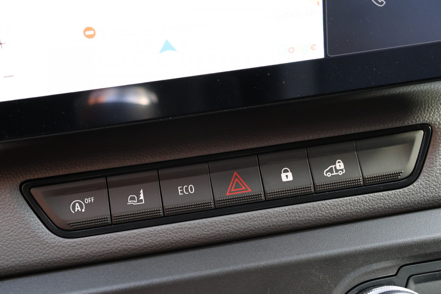 Renault Master T35 2.0 dCi 170 L2H2 DC | 6-Zitter | Navigatie | Camera | CarPlay | LED Koplampen | DAB | PDC V+A | Cruise control | Nieuwe APK | Dubbel cabine | Uniek