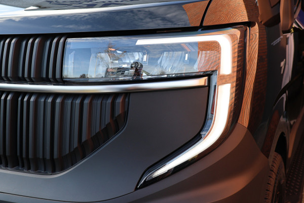 Renault Master T35 2.0 dCi 170 L2H2 DC | 6-Zitter | Navigatie | Camera | CarPlay | LED Koplampen | DAB | PDC V+A | Cruise control | Nieuwe APK | Dubbel cabine | Uniek