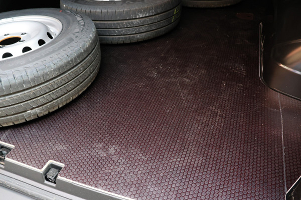 Renault Master T35 2.0 dCi 170 L2H2 DC | 6-Zitter | Navigatie | Camera | CarPlay | LED Koplampen | DAB | PDC V+A | Cruise control | Nieuwe APK | Dubbel cabine | Uniek