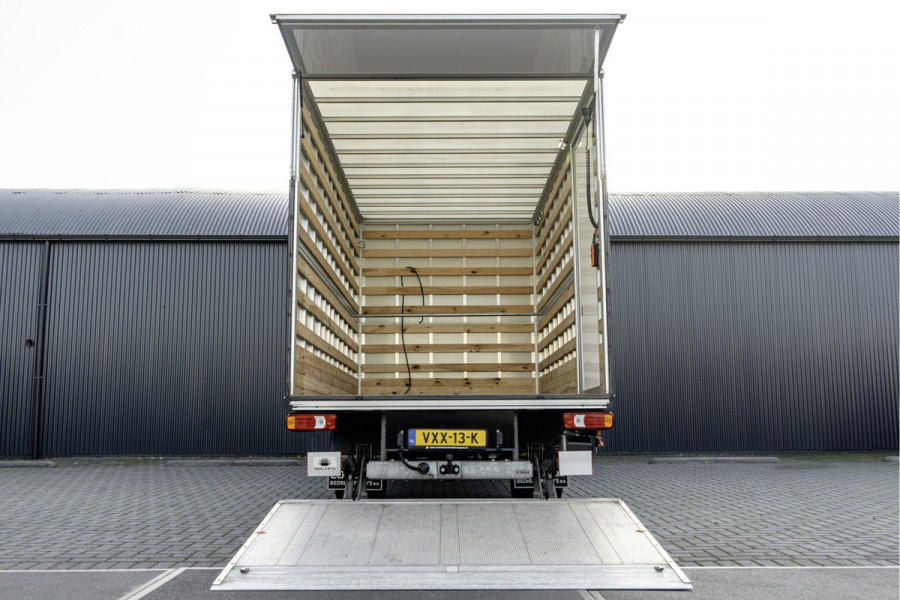 Iveco Daily 35C18 | NW Model | Bakwagen met Laadklep | Automaat | LED | Navi | 3.5T Trekhaak | Climate | Cruise | Euro 6