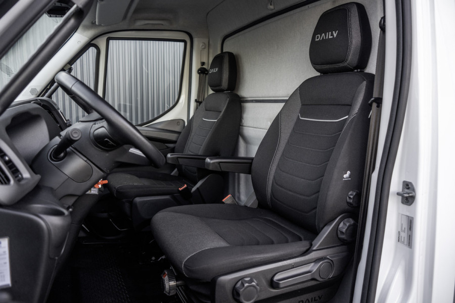 Iveco Daily 35C18 | NW Model | Bakwagen met Laadklep | Automaat | LED | Navi | 3.5T Trekhaak | Climate | Cruise | Euro 6
